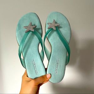 Brand new AEROSOLES blue star slippers